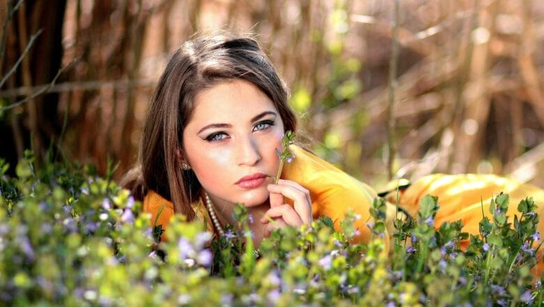 Jak nadać włosom objętości? Odkryj sekrety puszystych włosów